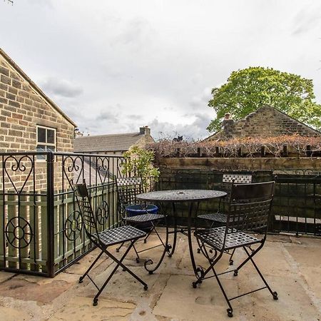 Delightful 2 Bed Flat In Old Mill-Private Garden Lägenhet Keighley Exteriör bild